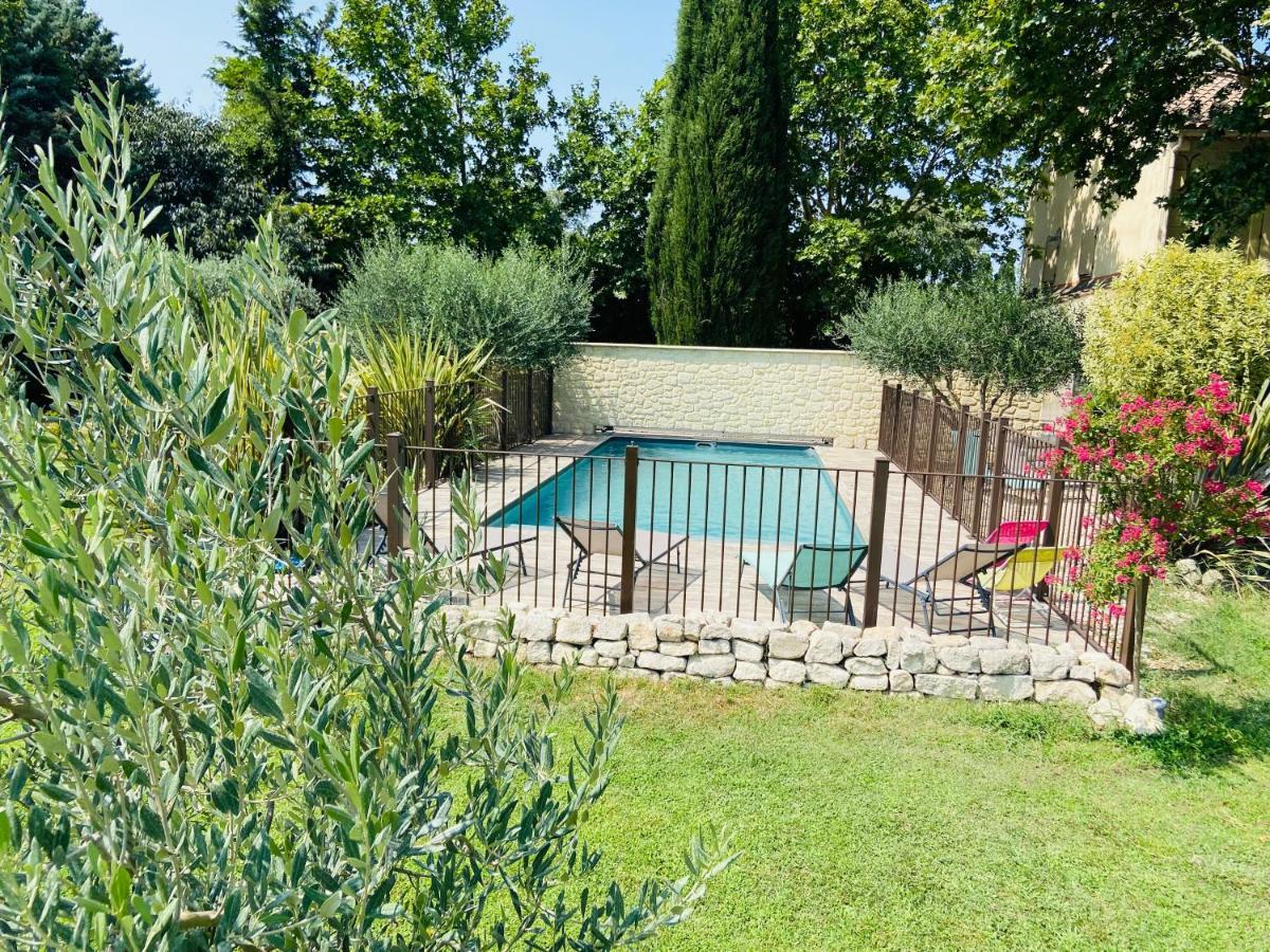 Gite Du Mas De La Finiere ,Avec Spa Interieur Chateaurenard Exterior photo