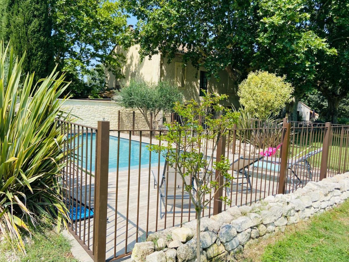 Gite Du Mas De La Finiere ,Avec Spa Interieur Chateaurenard Exterior photo